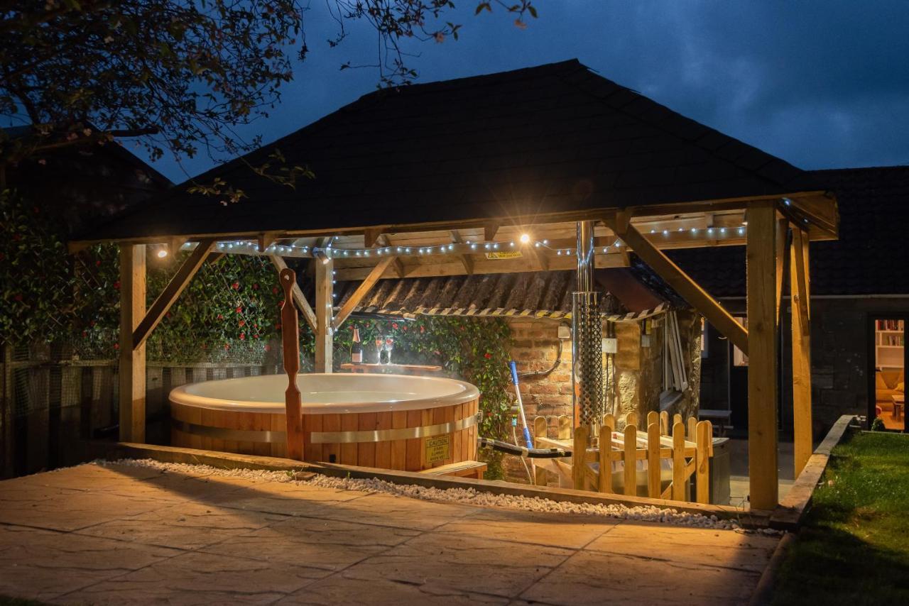 East Cottage * Wood Burning Hot Tub * Garden St Andrews Exterior photo